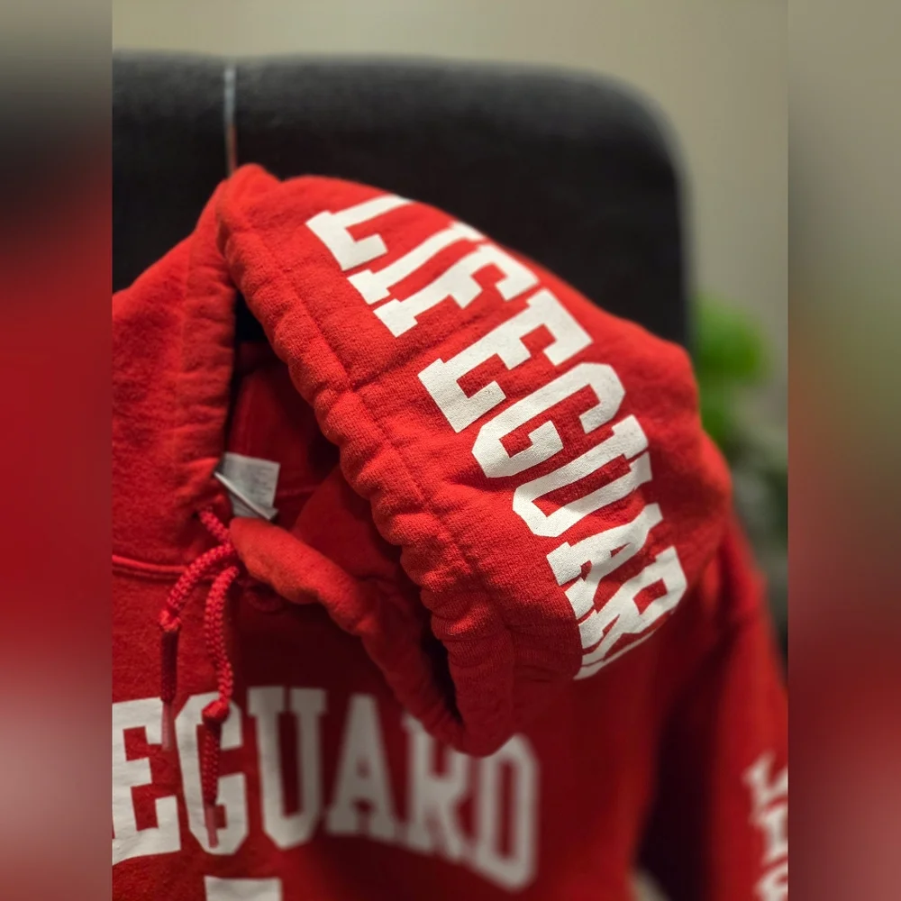 PEI Lifeguard Hoodie Red Sz SMALL Prince Edward Island ๐จ๐ฆ - Picture 3 of 7